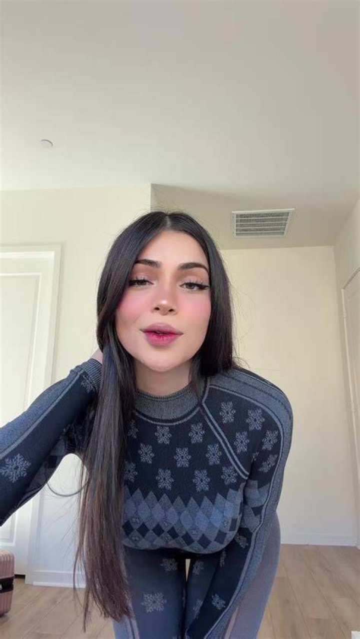 Alina Rose: Bio, TikTok, & More!