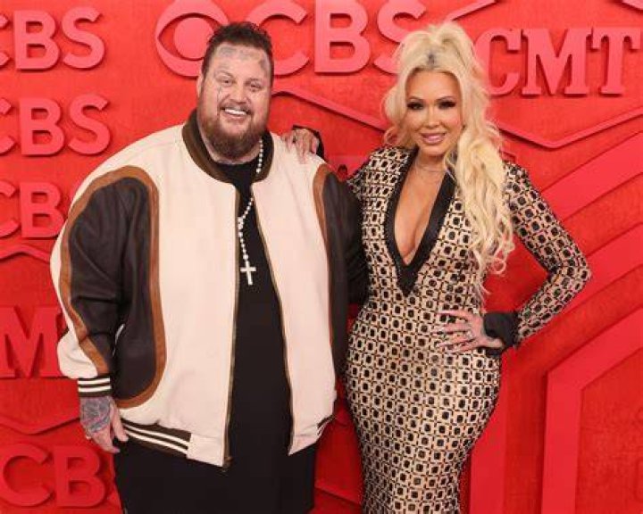 Bunnie XO: From Social Media Star to Jelly Roll's Wife & More!