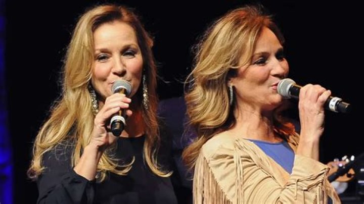 Kenny Rogers' Twins: Latest Updates & Milestones - Uncovered