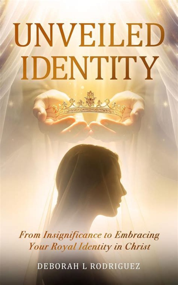 Lilith Berry: Real Name & Identity Unveiled