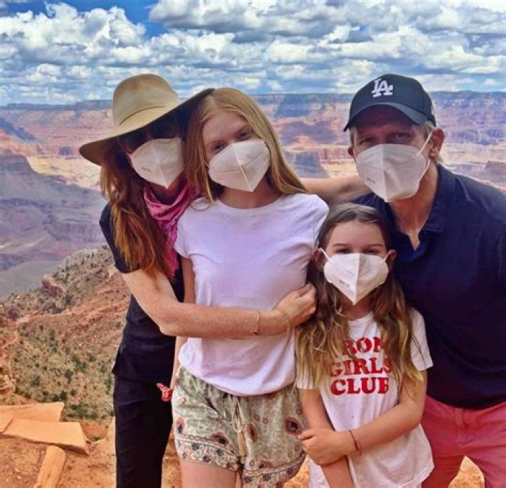 Oona Gray Seppala: Sarah Rafferty's Daughter - Life & Family