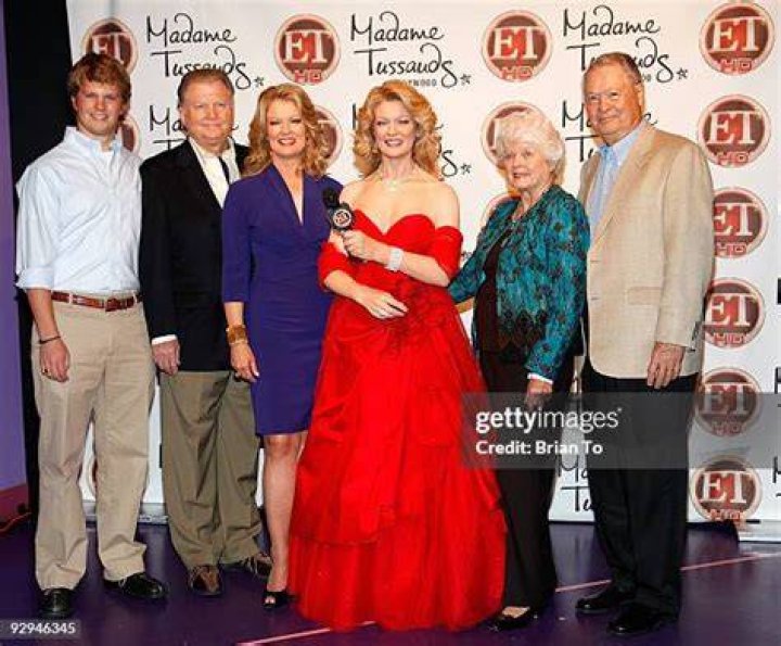 Rose Hart: Before Fame, Family, & More! Unveiling All