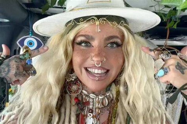 Shanin Blake: Pop Singer, Controversy & More - Latest Updates